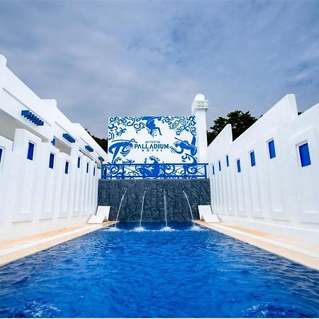 The Palladium Hotel Coron Exterior foto