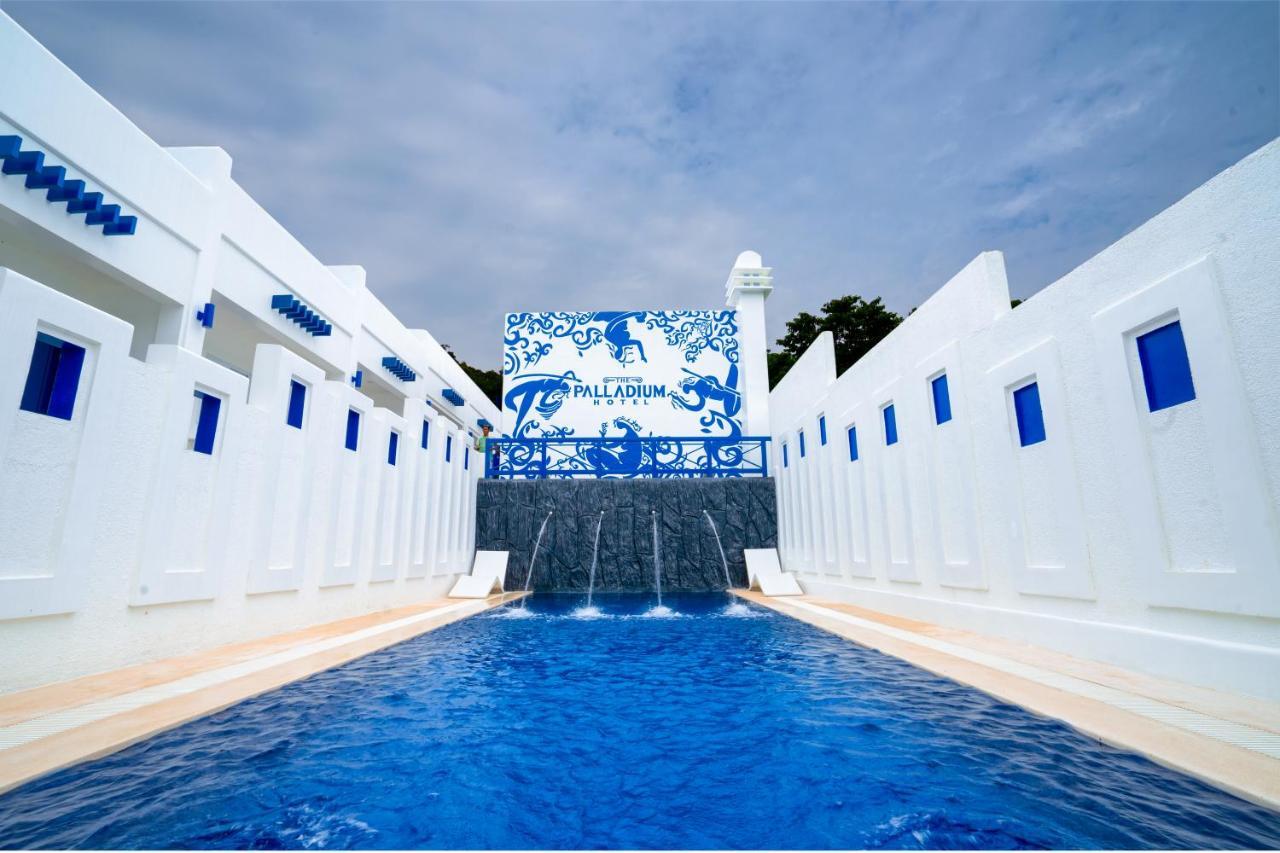 The Palladium Hotel Coron Exterior foto